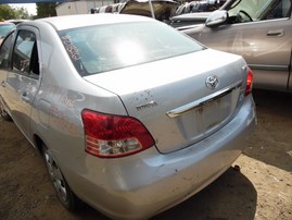 2007 TOYOTA YARIS BASE SILVER 1.5L AT Z18261